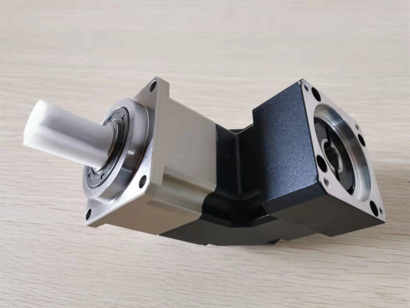 Right Angle Planetary Gearboxes Right Angle Planetary Gearboxes